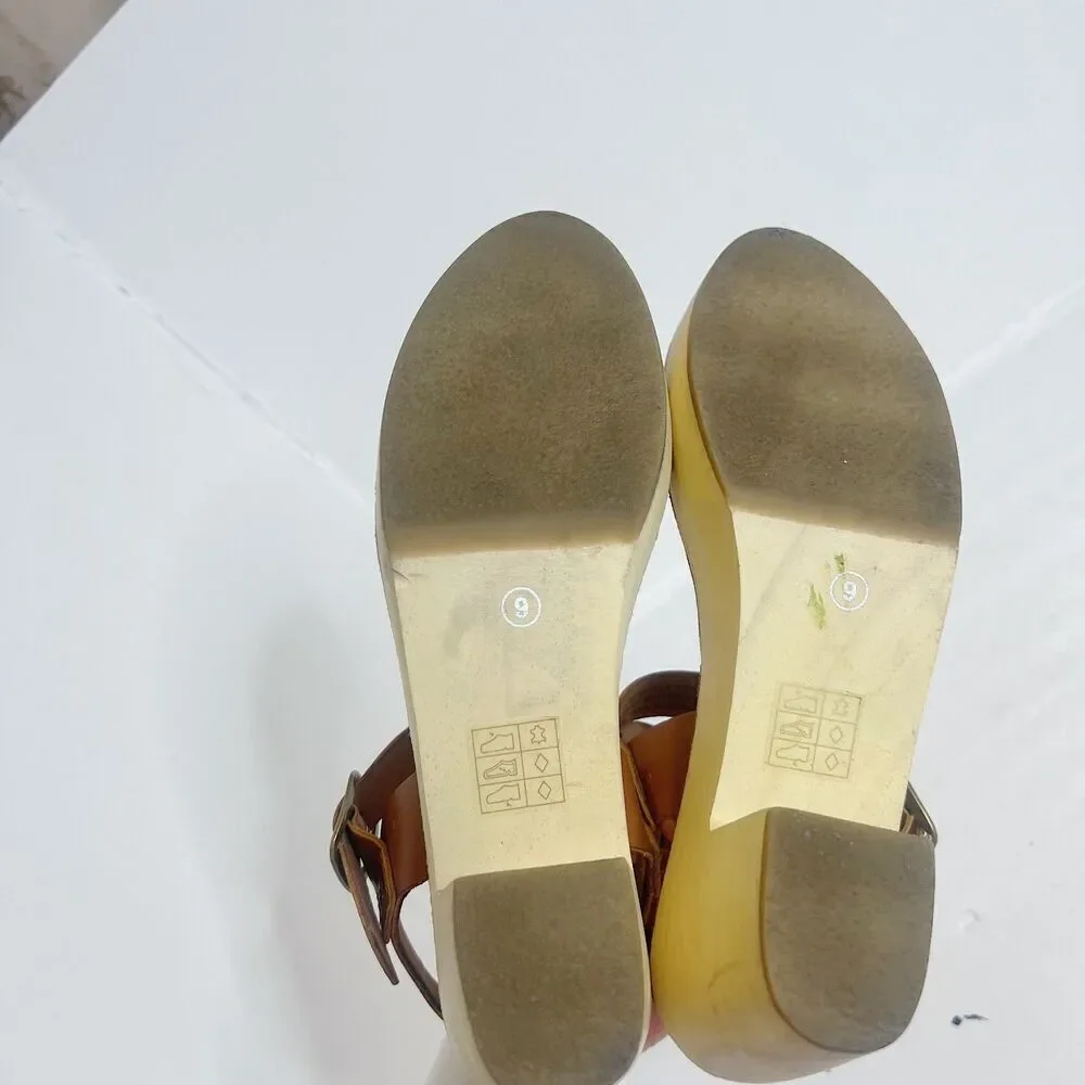 UO Urban Outfitters Maggie Heeled Clog Sandal Brown Platform Sandal Size 9